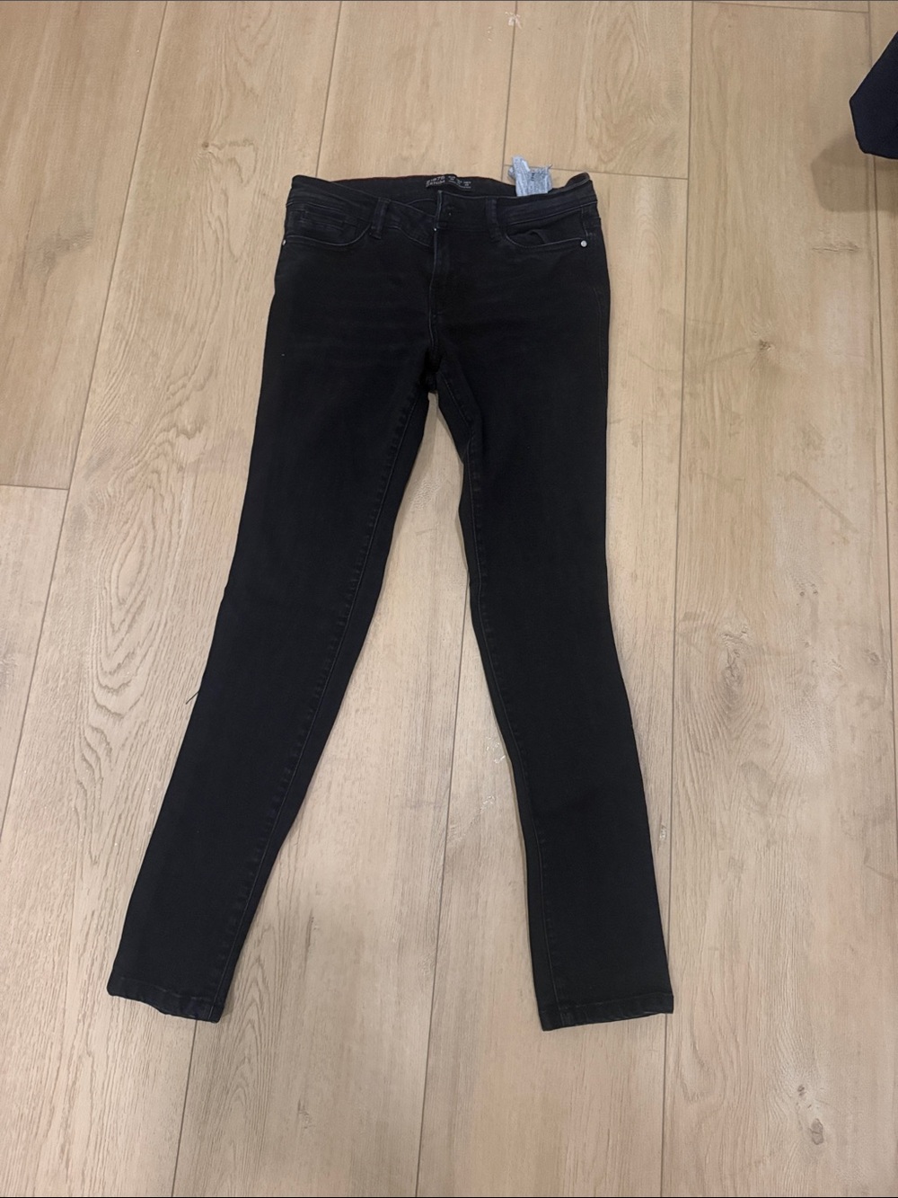 Zara Black Skinny Jeans - Sleek Stretch Fit